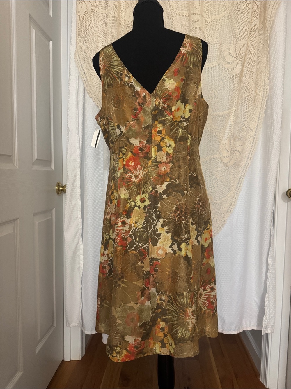 Sigrid Olsen Green 100% Silk Sheath Dress V-Neck Sleeveless NWT - Picture 10 of 10
